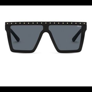 QUAY X JLO HINDSIGHT SUNGLASSES